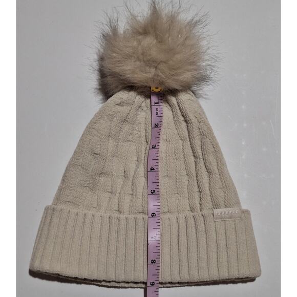 Lululemon Cable Knit Pom Beanie Women's OSFM Cream Outdoor Gorpcore Cozycore - Picture 8 of 9